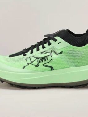 NWT Arc'Teryx Women's Sylan Pro Running Shoe Size 8